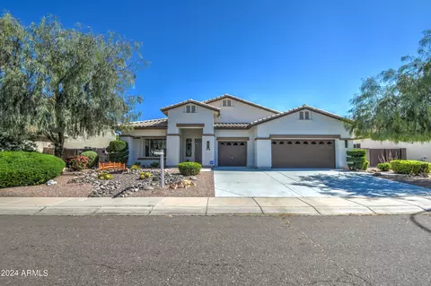 895 E San Carlos Way, Chandler, AZ 85249