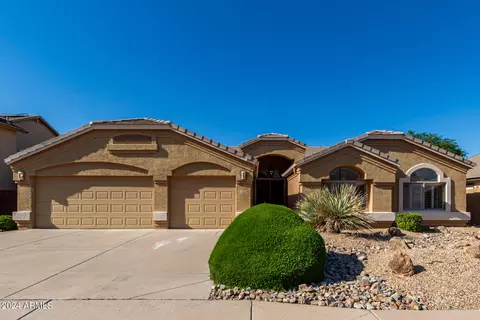 904 E Constitution Dr, Gilbert, AZ 85296