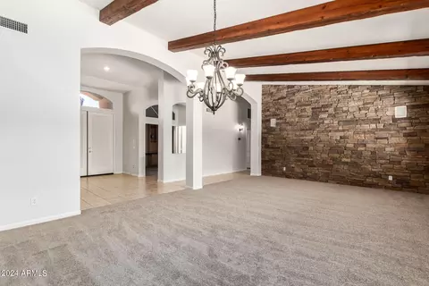 Living - 904 E Constitution Dr, Gilbert, AZ 85296 photo 1 of 4