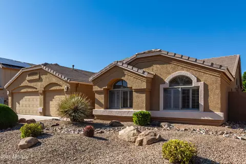 Exterior - 904 E Constitution Dr, Gilbert, AZ 85296 photo 5 of 14