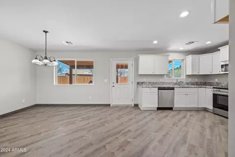 Kitchen - 58 S Rainbow Dr, Payson, AZ 85541 photo 3 of 8