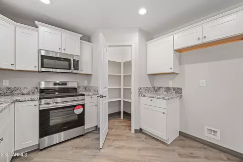 Kitchen - 58 S Rainbow Dr, Payson, AZ 85541 photo 2 of 8