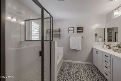 Bath - 9803 E Radioactive Dr, Mesa, AZ 85212 photo 1 of 5
