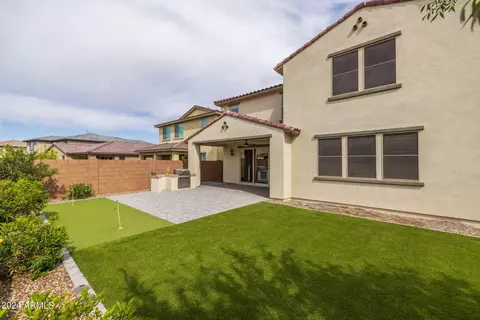 Exterior - 9803 E Radioactive Dr, Mesa, AZ 85212 photo 5 of 21
