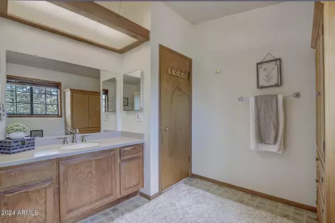 Bath - 3981 N Mistletoe Dr, Pine, AZ 85544 photo 3 of 3