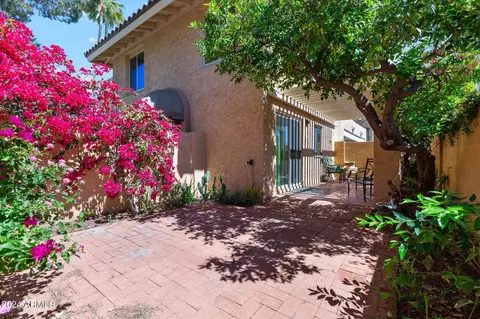 716 E North Ln #3, Phoenix, AZ 85020 photo 3