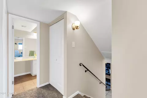Entry Way - 401 E Carson Dr, Tempe, AZ 85282 photo 4 of 5