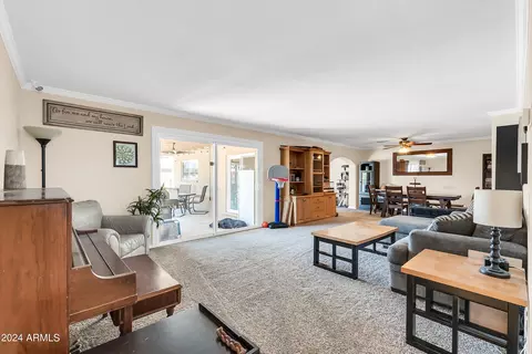 Living - 401 E Carson Dr, Tempe, AZ 85282 photo 6 of 7