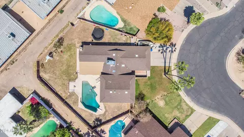 View/Area - 401 E Carson Dr, Tempe, AZ 85282 photo 3 of 7