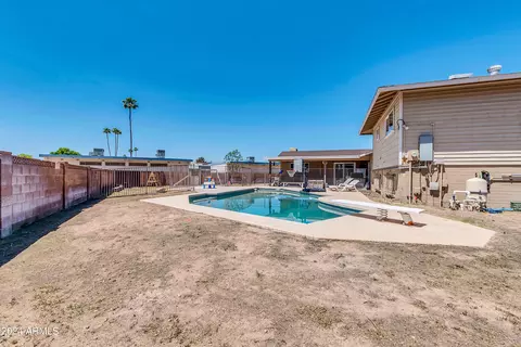 Exterior - 401 E Carson Dr, Tempe, AZ 85282 photo 15 of 18