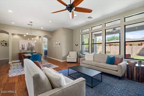 Living - 2826 E Washington Ct, Gilbert, AZ 85234 photo 1 of 6