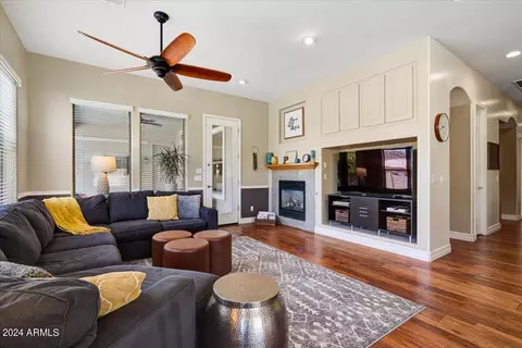Living - 2826 E Washington Ct, Gilbert, AZ 85234 photo 5 of 6