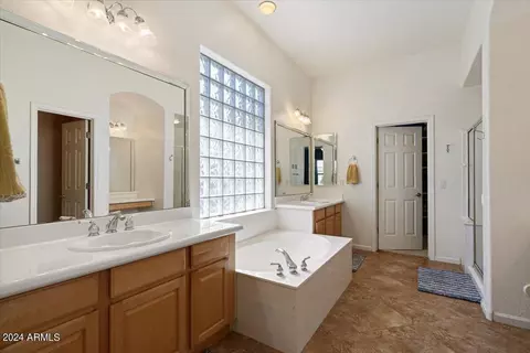 Bath - 2826 E Washington Ct, Gilbert, AZ 85234 photo 1 of 4