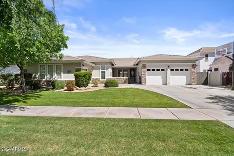 2826 E Washington Ct, Gilbert, AZ 85234