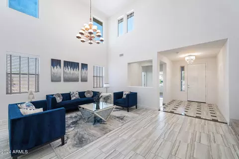 Living - 1067 E Oriole Dr, Gilbert, AZ 85297 photo 2 of 3