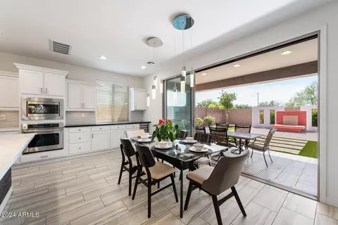 Dining - 1067 E Oriole Dr, Gilbert, AZ 85297 photo 3 of 4
