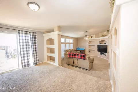 2051 E Villa Rita Dr, Phoenix, AZ 85022 photo 11