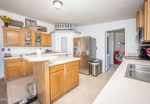 2051 E Villa Rita Dr, Phoenix, AZ 85022 photo 8