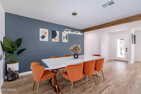 Dining - 6710 N 16th Dr, Phoenix, AZ 85015 photo 3 of 3