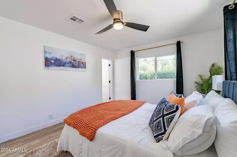Bedroom - 6710 N 16th Dr, Phoenix, AZ 85015 photo 3 of 9