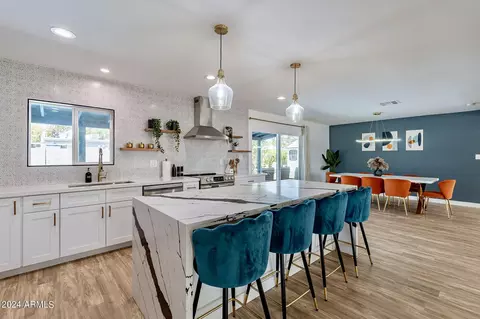 Kitchen - 6710 N 16th Dr, Phoenix, AZ 85015 photo 1 of 7