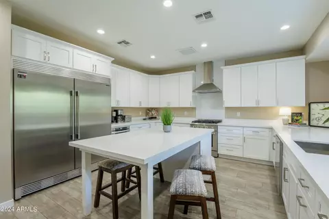 Kitchen - 4814 E Indianola Ave, Phoenix, AZ 85018 photo 1 of 3