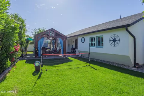 Exterior - 4814 E Indianola Ave, Phoenix, AZ 85018 photo 7 of 10