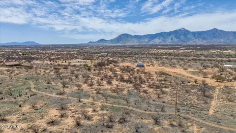 View/Area - 10133 E Vineyard Dr, Hereford, AZ 85615 photo 2 of 7