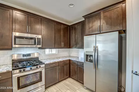Kitchen - 2548 S Reavis Falls Rd, Apache Junction, AZ 85119 photo 5 of 6