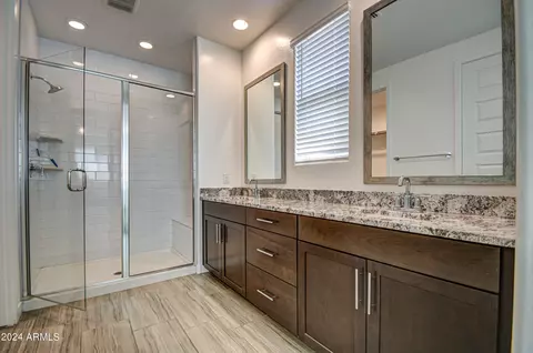 Bath - 2548 S Reavis Falls Rd, Apache Junction, AZ 85119 photo 2 of 7