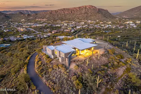 View/Area - 504 E Linda Ln, Phoenix, AZ 85086 photo 1 of 8