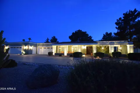 Exterior - 4601 E Desert Cove Ave, Phoenix, AZ 85028 photo 1 of 25