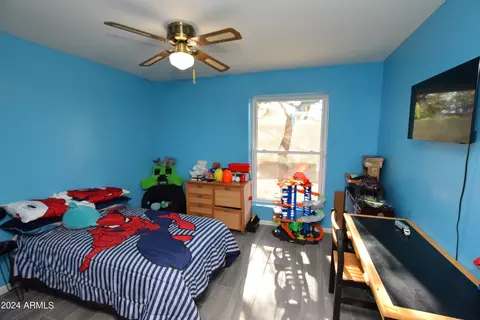 Bedroom - 4601 E Desert Cove Ave, Phoenix, AZ 85028 photo 4 of 4