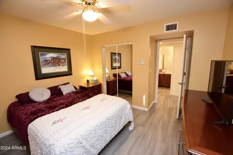 Bedroom - 4601 E Desert Cove Ave, Phoenix, AZ 85028 photo 3 of 4