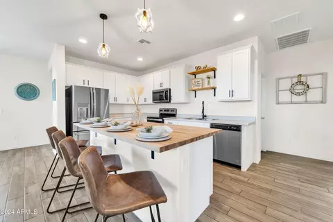 17537 W Country Club Ter, Surprise, AZ 85387