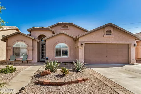 4121 E Redwood Ln, Phoenix, AZ 85048