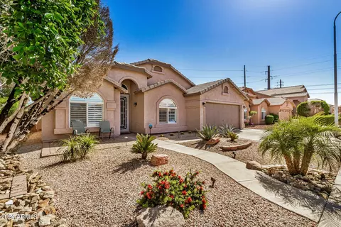 Exterior - 4121 E Redwood Ln, Phoenix, AZ 85048 photo 3 of 10