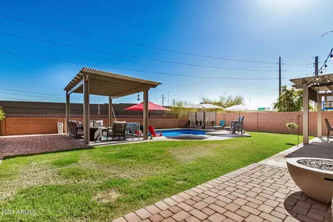 Exterior - 4121 E Redwood Ln, Phoenix, AZ 85048 photo 7 of 10