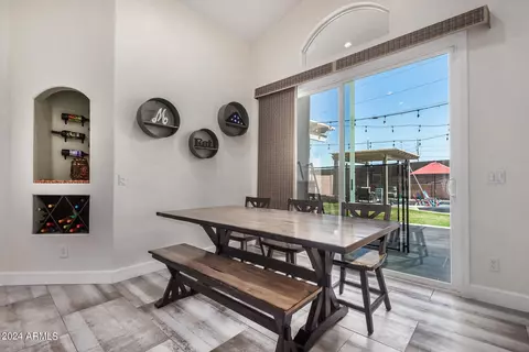 Dining - 4121 E Redwood Ln, Phoenix, AZ 85048 photo 1 of 1