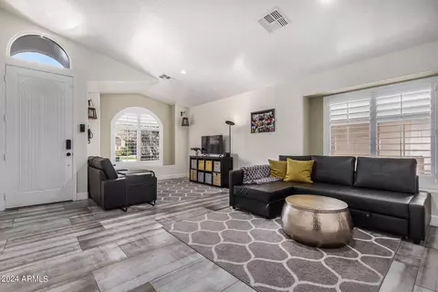 Living - 4121 E Redwood Ln, Phoenix, AZ 85048 photo 1 of 4