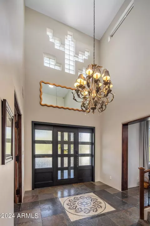 Entry Way - 1447 Echo Ln, Phoenix, AZ 85020 photo 1 of 2