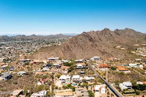 View/Area - 1447 Echo Ln, Phoenix, AZ 85020 photo 4 of 4