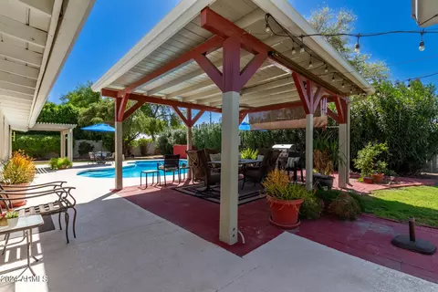 Exterior - 3312 N 48th Pl N, Phoenix, AZ 85018 photo 6 of 15
