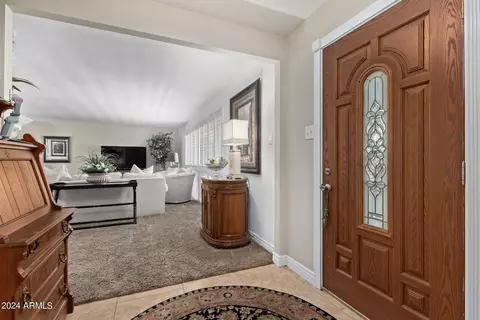 Entry Way - 3312 N 48th Pl N, Phoenix, AZ 85018 photo 1 of 2