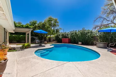 Exterior - 3312 N 48th Pl N, Phoenix, AZ 85018 photo 8 of 15