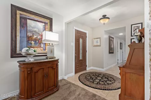 Entry Way - 3312 N 48th Pl N, Phoenix, AZ 85018 photo 2 of 2
