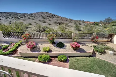 Exterior - 4136 E Thistle Landing Dr, Phoenix, AZ 85044 photo 5 of 21
