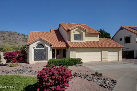 4136 E Thistle Landing Dr, Phoenix, AZ 85044