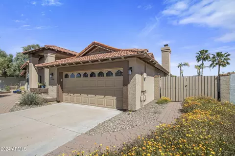 Exterior - 1112 E Le Marche Ave, Phoenix, AZ 85022 photo 3 of 10