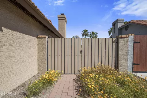 Exterior - 1112 E Le Marche Ave, Phoenix, AZ 85022 photo 4 of 10
